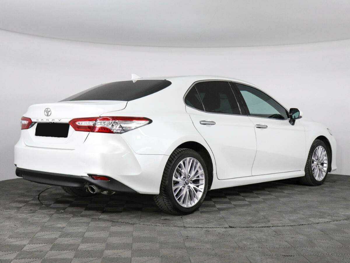 Toyota Camry 2020 года с пробегом. Фото: #4