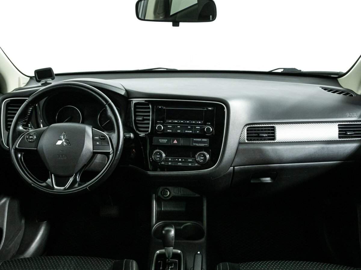 Mitsubishi Outlander 2016 года с пробегом. Фото: #12