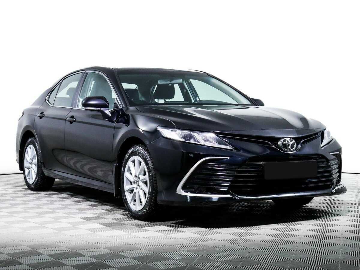 Toyota Camry 2021 года с пробегом. Фото: #2