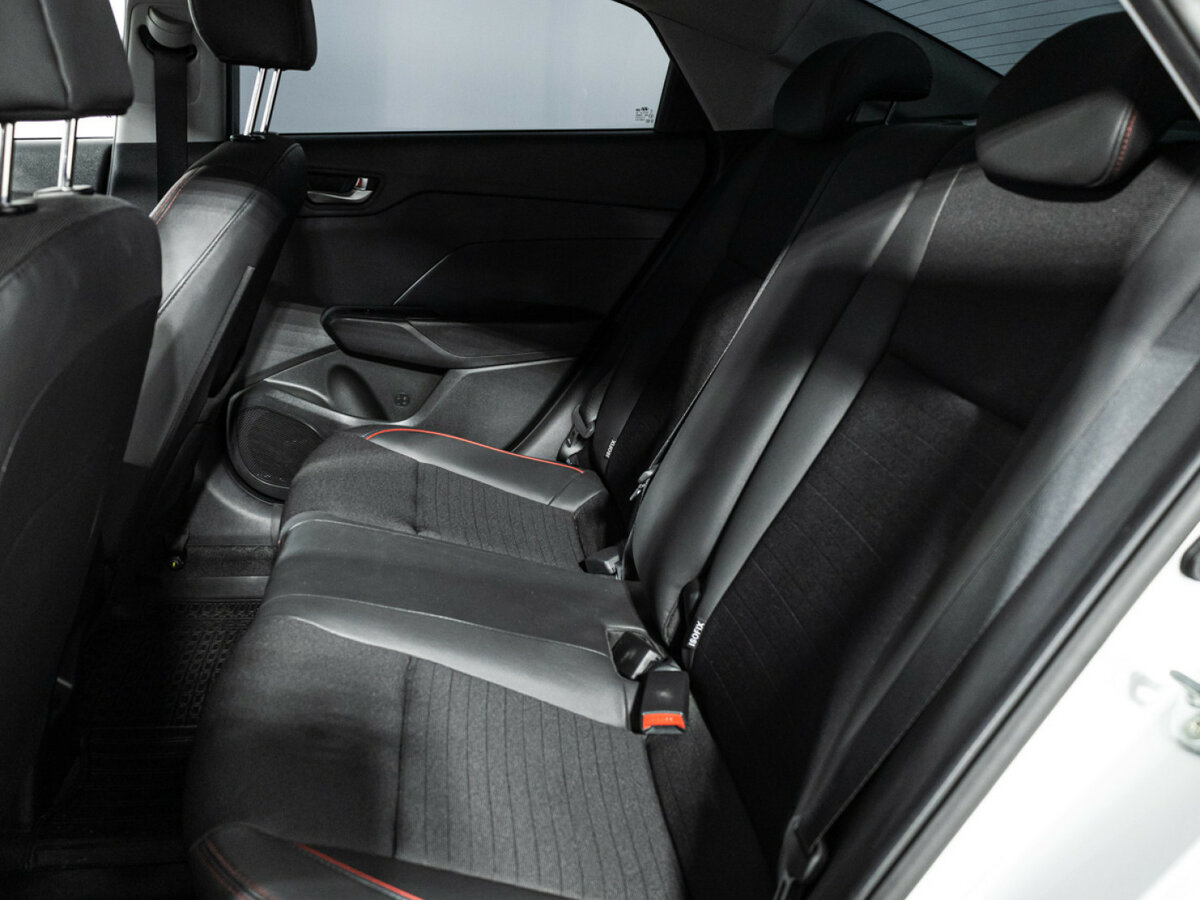 Solaris HS 2024 года с пробегом. Фото: #9