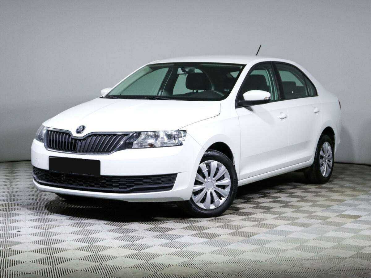 Skoda Rapid 2018 года с пробегом. Посмотреть фото
