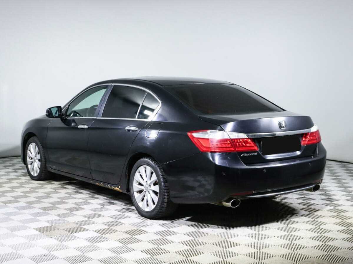 Honda Accord 2013 года с пробегом. Фото: #5
