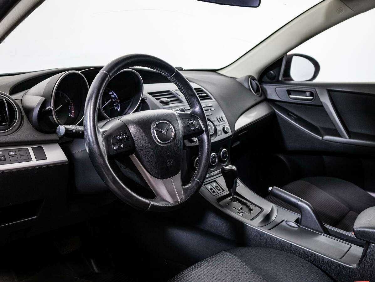Mazda 3 2012 года с пробегом. Фото: #10