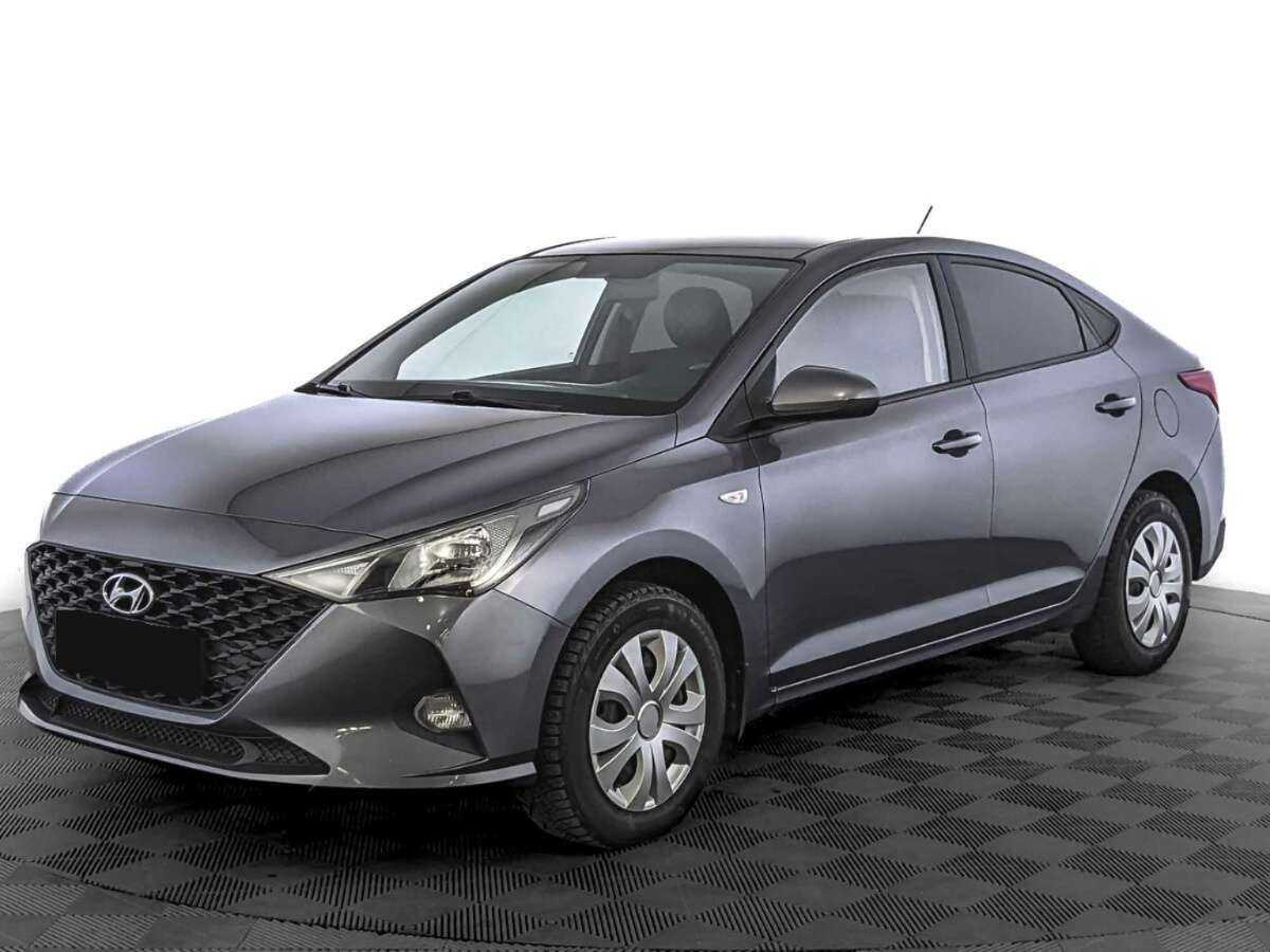 Hyundai Solaris 2021 года с пробегом. Посмотреть фото