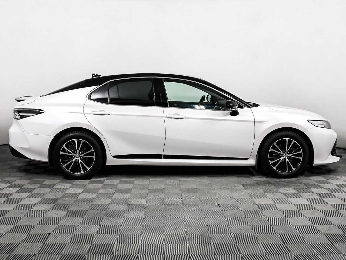 Toyota Camry 2020 года с пробегом. Фото: #3