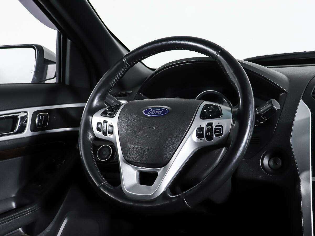 Ford Explorer 2012 года с пробегом. Фото: #17