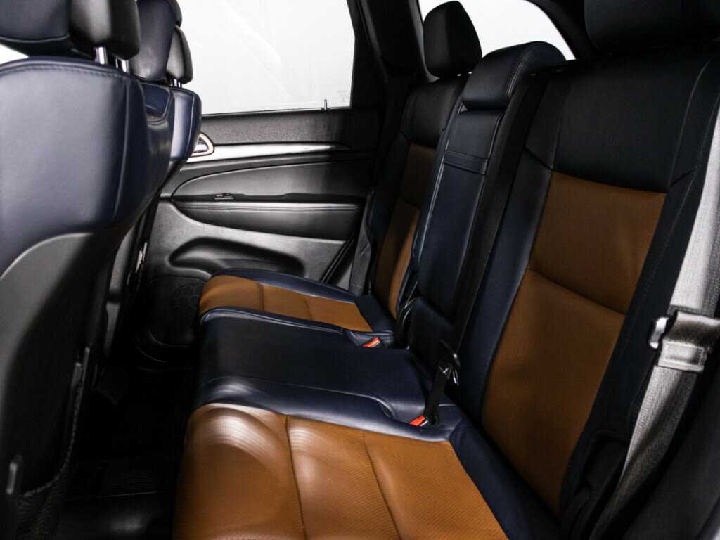 Jeep Grand Cherokee 2013 года с пробегом. Фото: #9