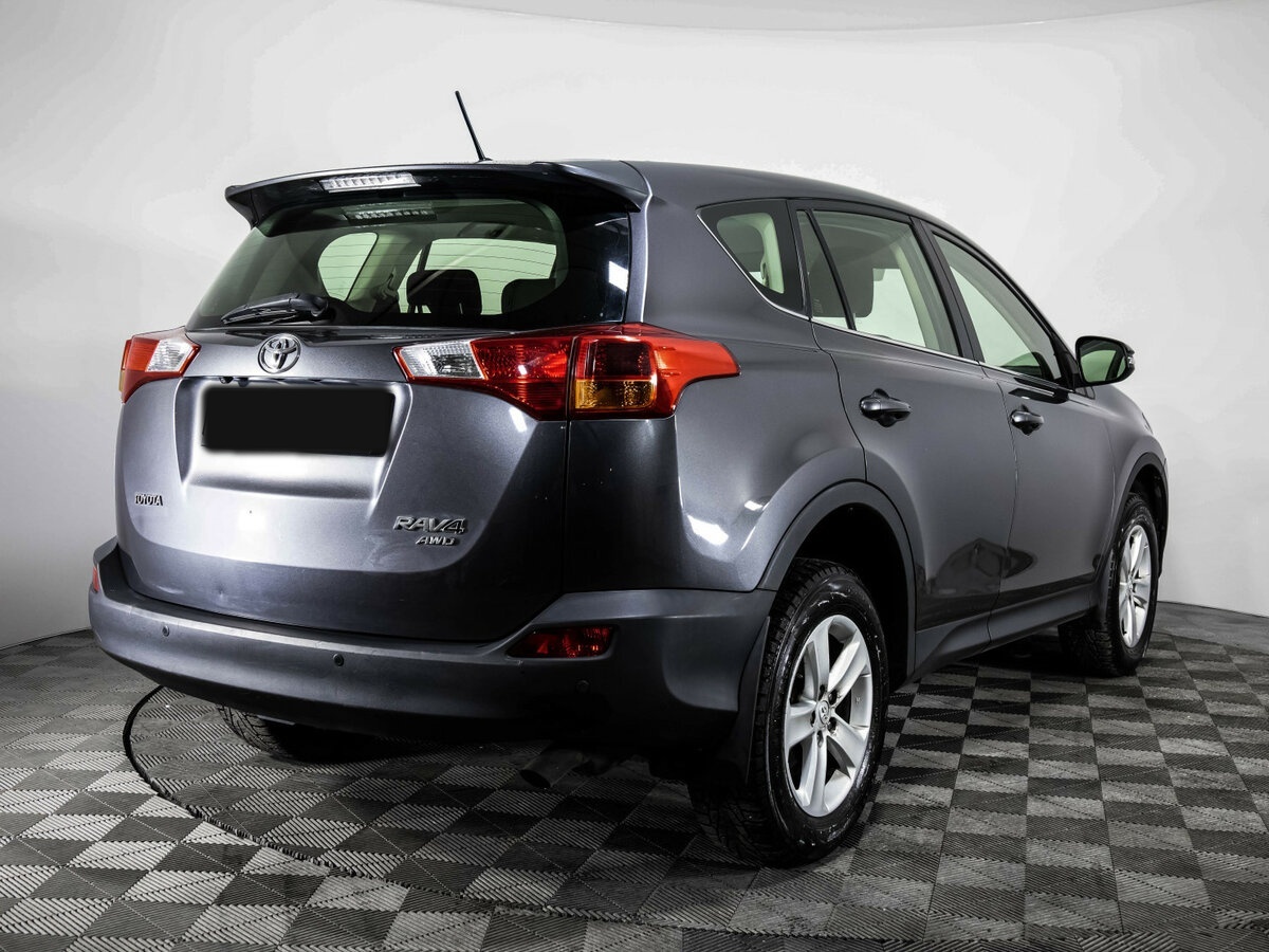 Toyota RAV4 2013 года с пробегом. Фото: #4