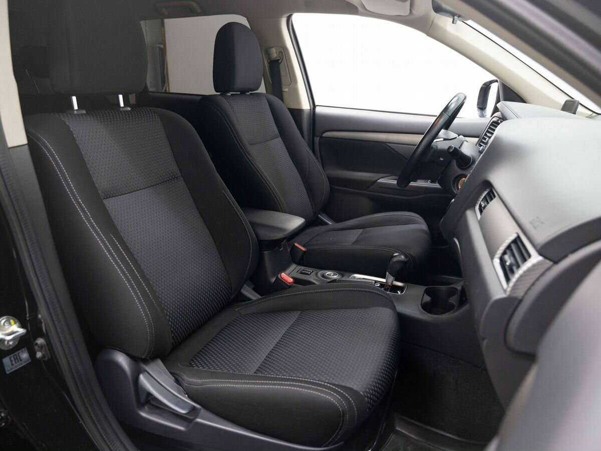Mitsubishi Outlander 2016 года с пробегом. Фото: #11