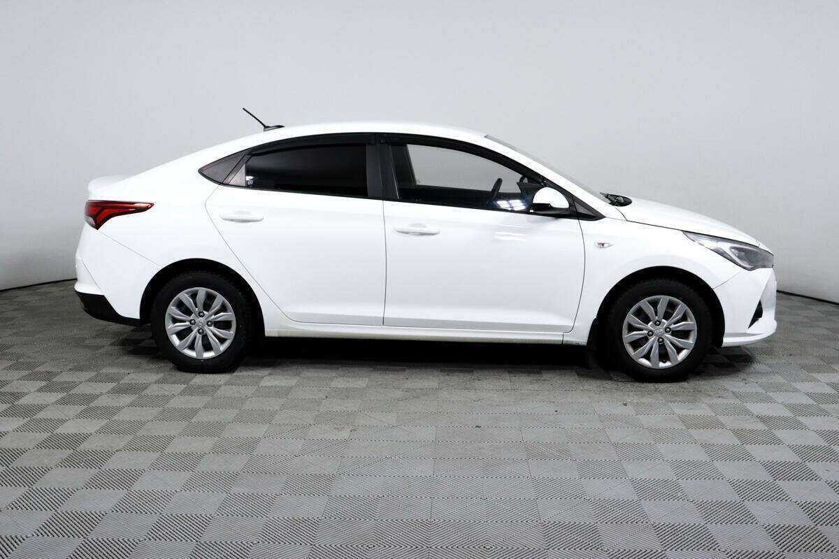 Hyundai Solaris 2020 года с пробегом. Фото: #3