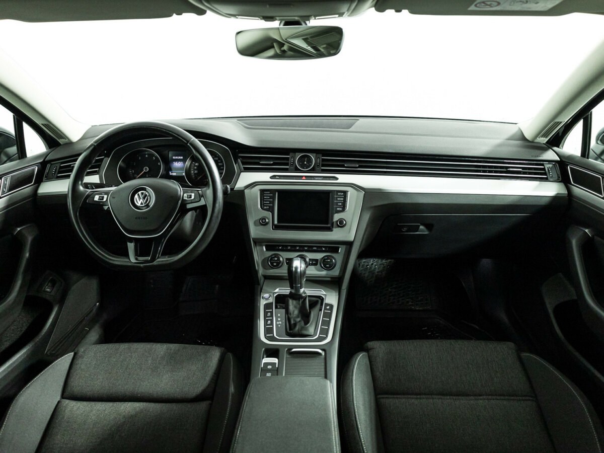 Volkswagen Passat 2017 года с пробегом. Фото: #10