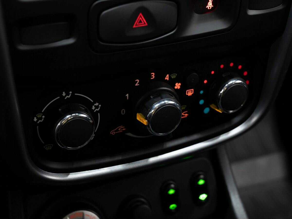 Renault Duster 2013 года с пробегом. Фото: #15