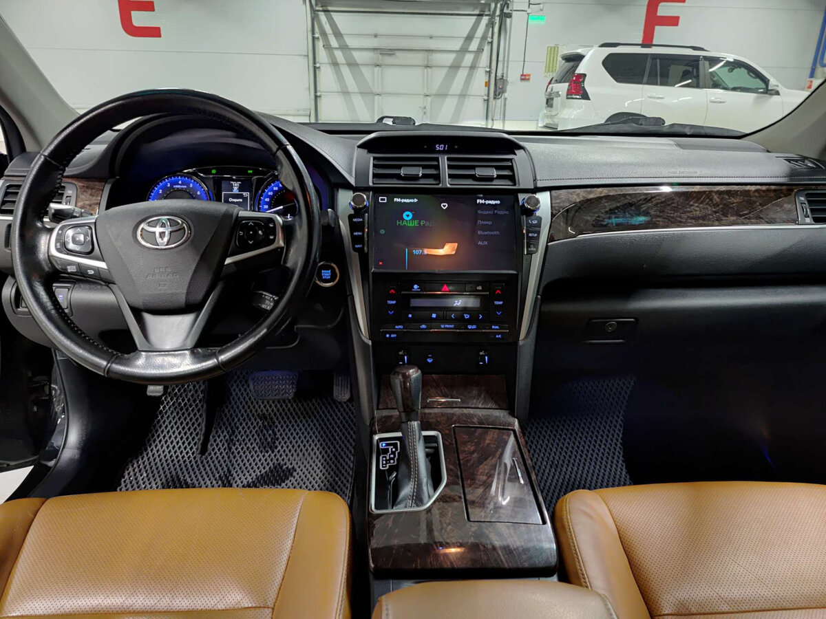 Toyota Camry 2018 года с пробегом. Фото: #13