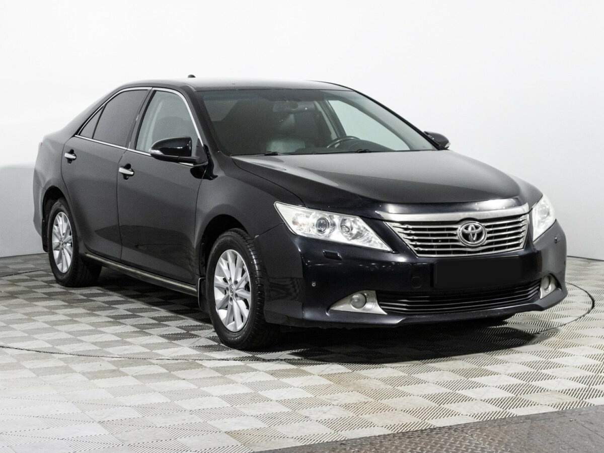 Toyota Camry 2014 года с пробегом. Фото: #2
