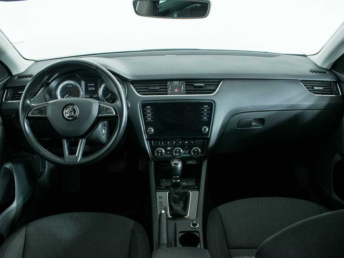 Skoda Octavia 2018 года с пробегом. Фото: #11