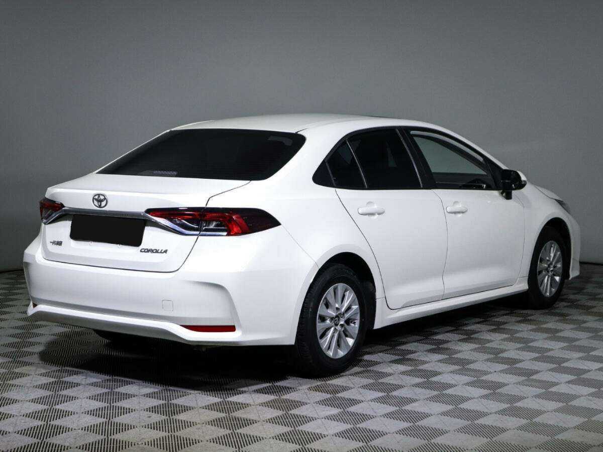 Toyota Corolla 2022 года с пробегом. Фото: #3