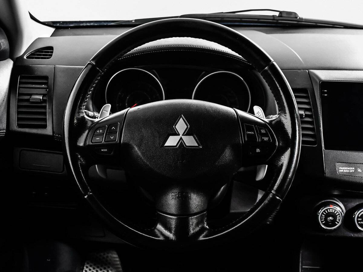 Mitsubishi Outlander 2012 года с пробегом. Фото: #11