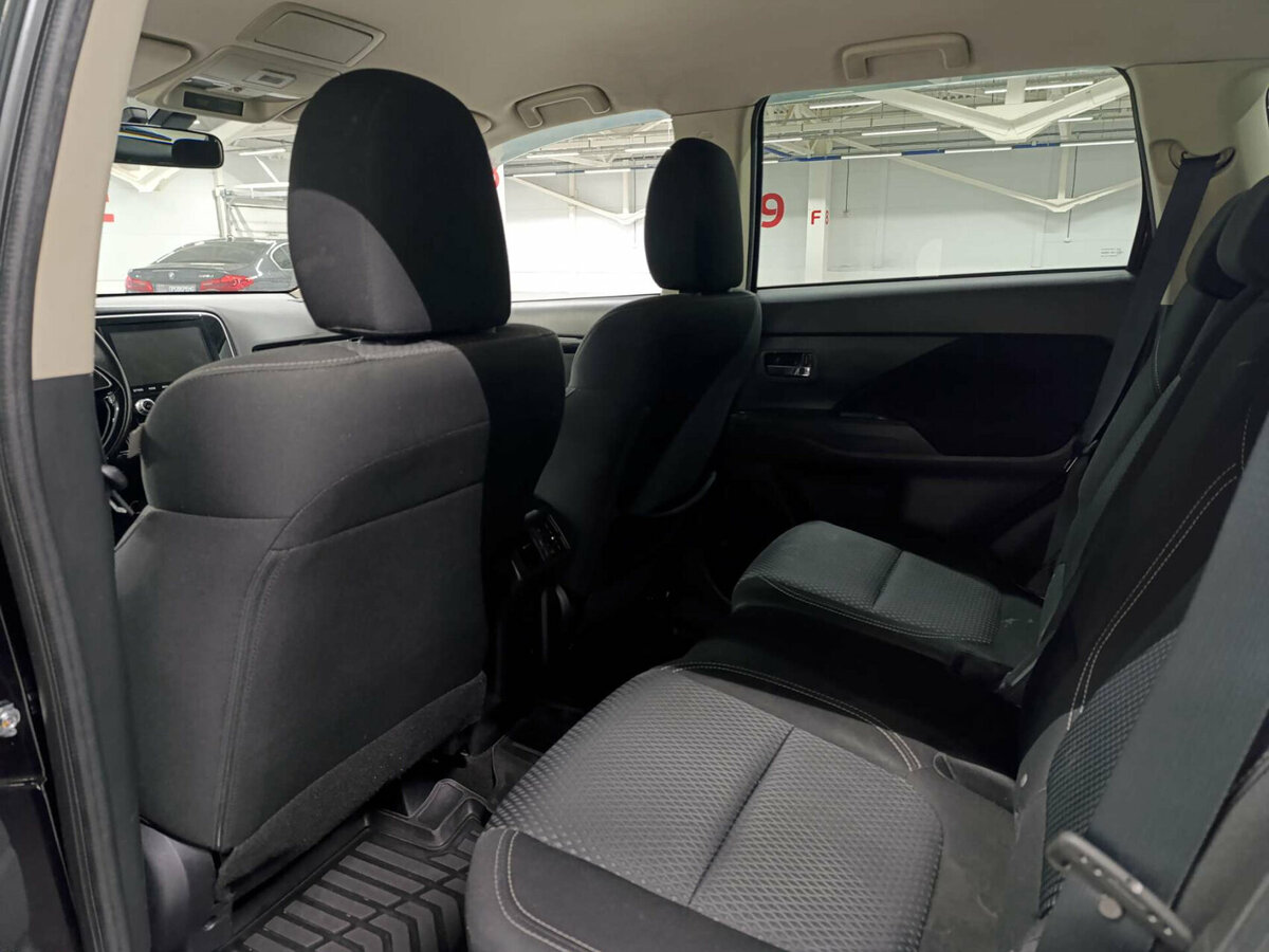 Mitsubishi Outlander 2021 года с пробегом. Фото: #11