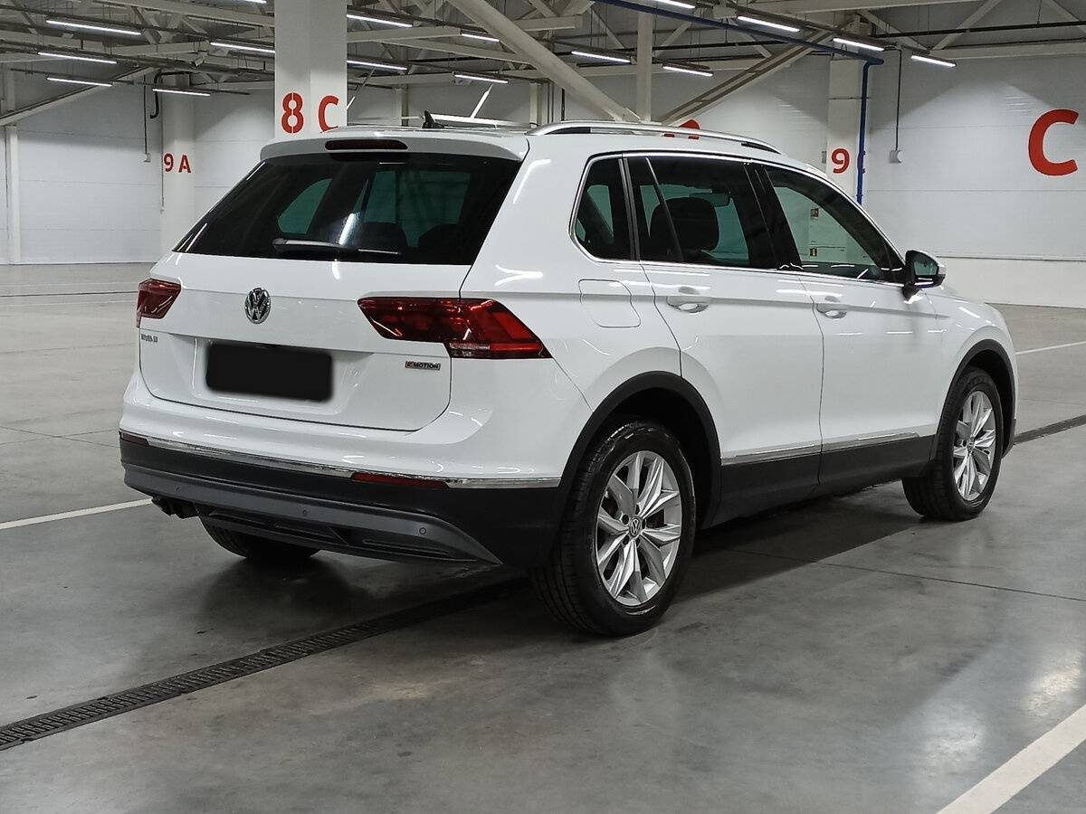 Volkswagen Tiguan 2018 года с пробегом. Фото: #4