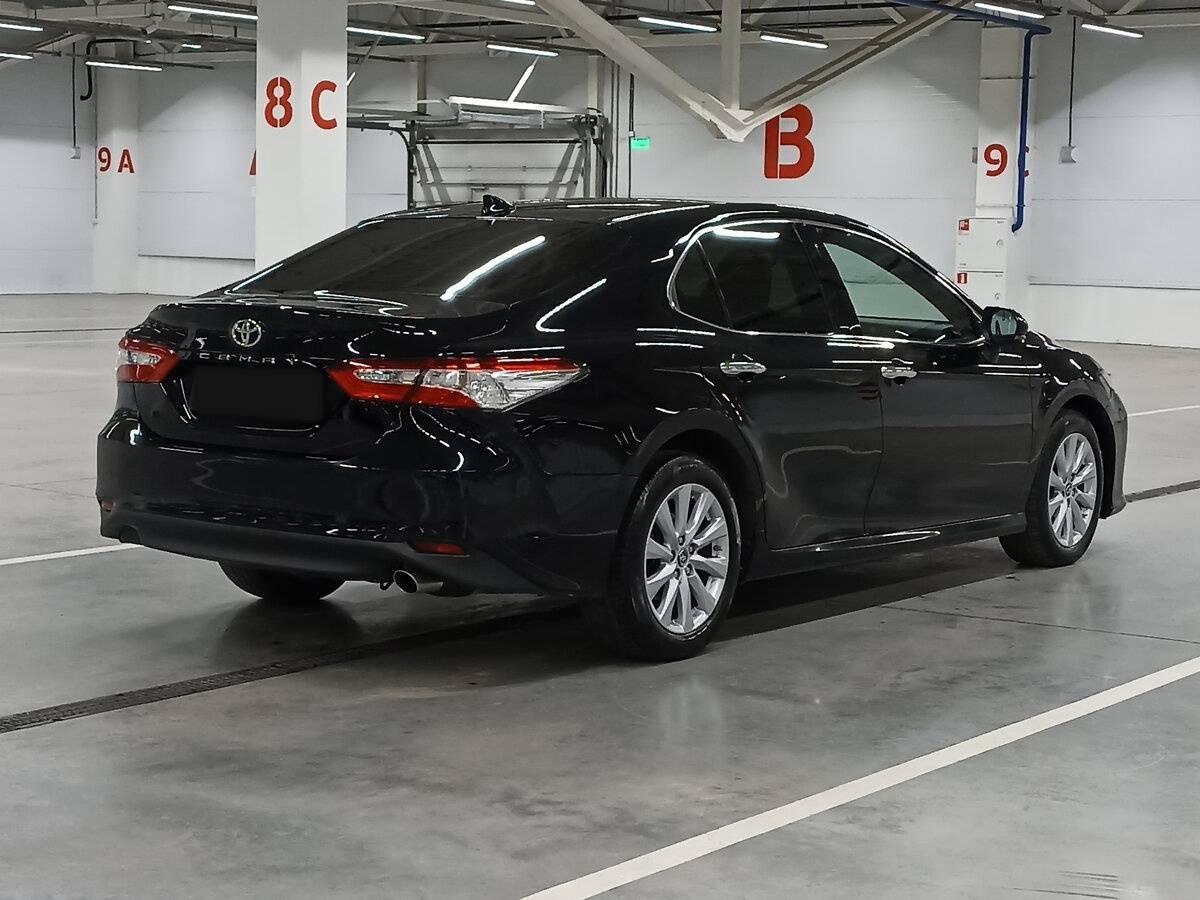 Toyota Camry 2019 года с пробегом. Фото: #4
