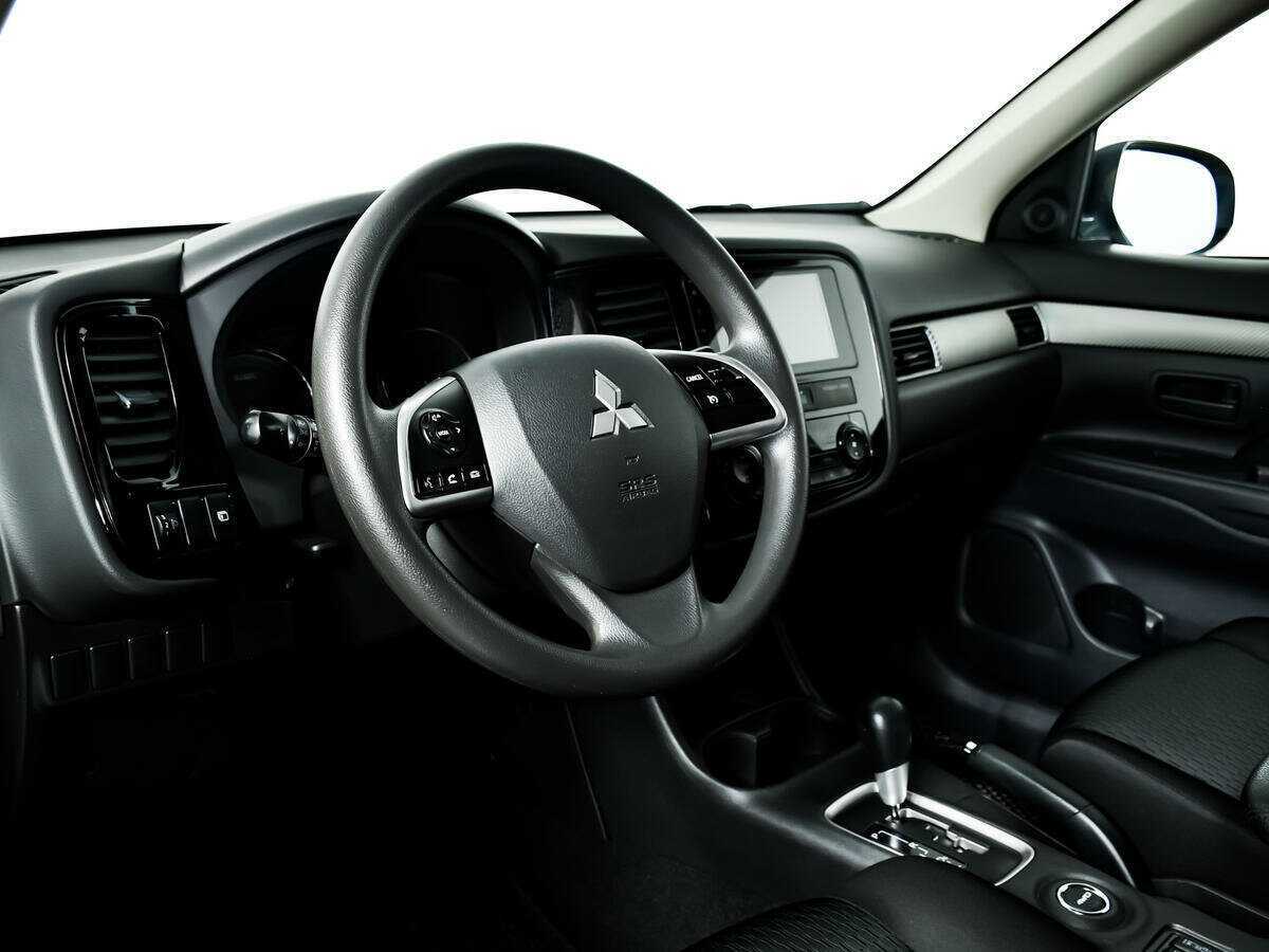 Mitsubishi Outlander 2013 года с пробегом. Фото: #11