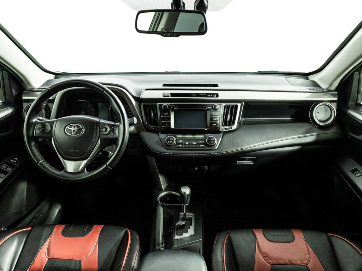Toyota RAV4 2016 года с пробегом. Фото: #12