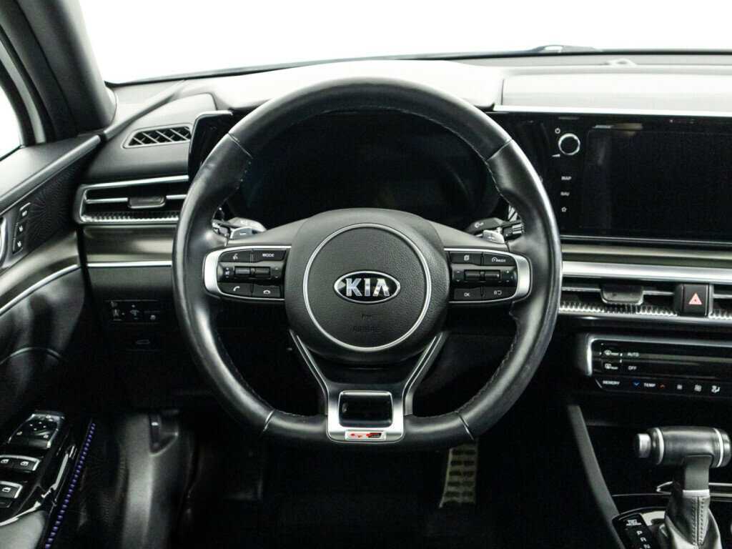 Kia K5 2021 года с пробегом. Фото: #21