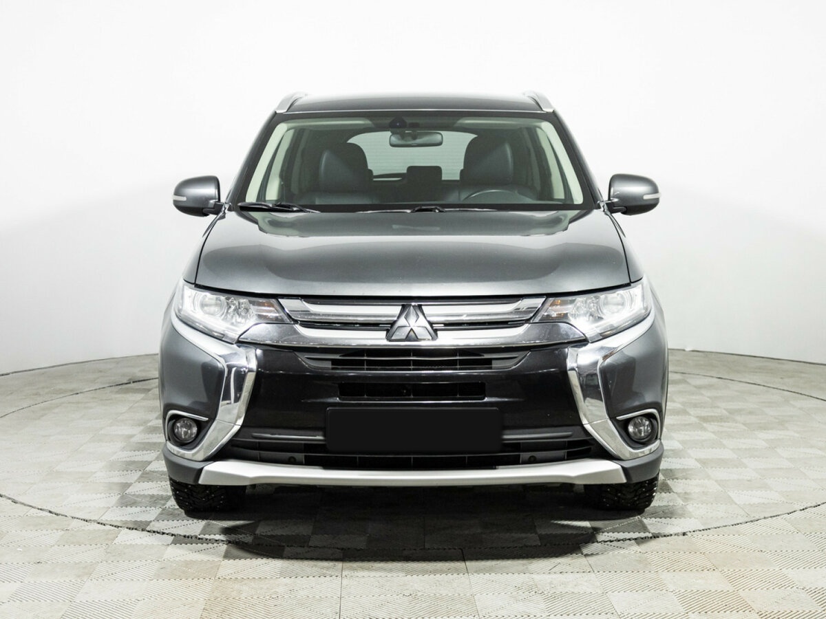 Mitsubishi Outlander 2017 года с пробегом. Фото: #1