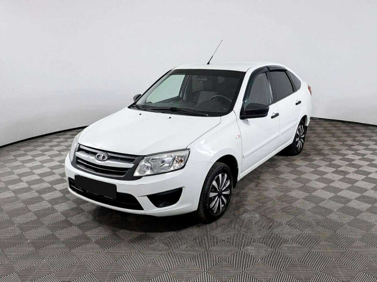 Lada (ВАЗ) Granta 2018 года с пробегом. Посмотреть фото