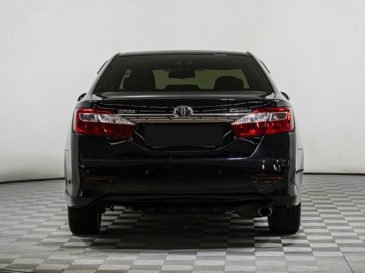 Toyota Camry 2012 года с пробегом. Фото: #4