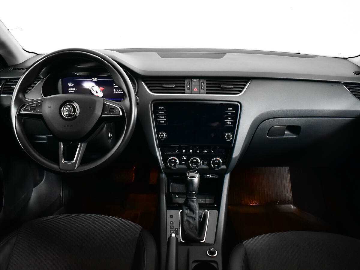Skoda Octavia 2019 года с пробегом. Фото: #10