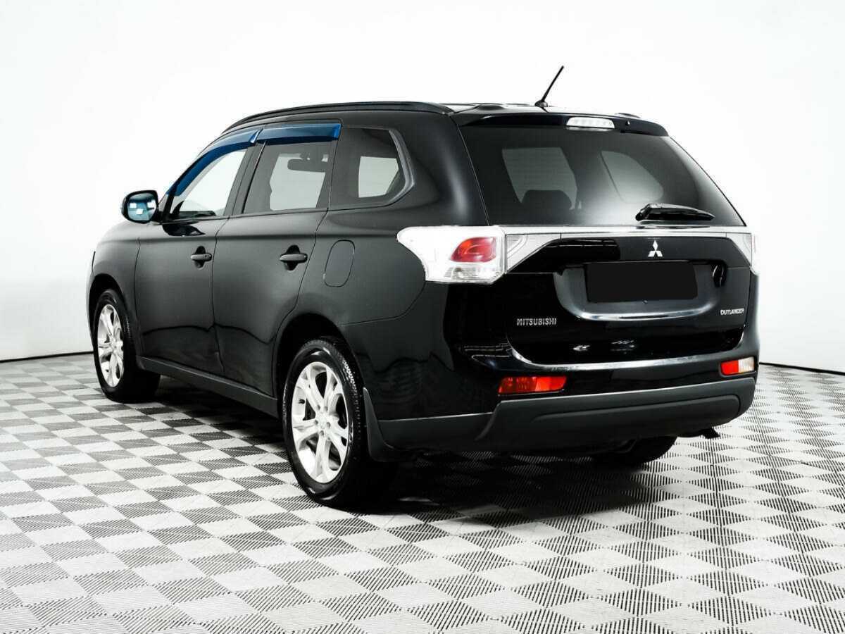 Mitsubishi Outlander 2012 года с пробегом. Фото: #5