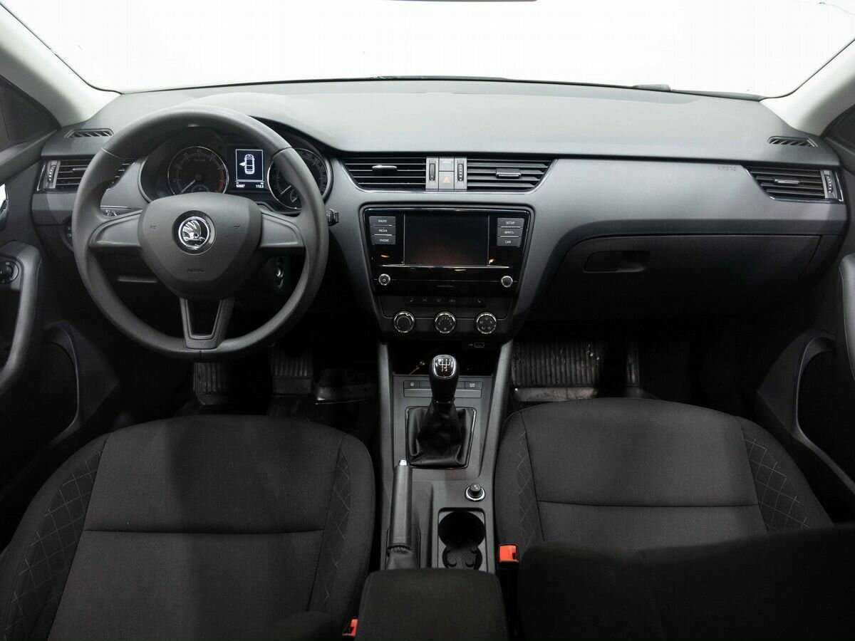 Skoda Octavia 2019 года с пробегом. Фото: #12