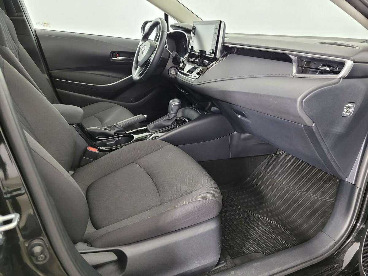 Toyota Corolla 2019 года с пробегом. Фото: #13