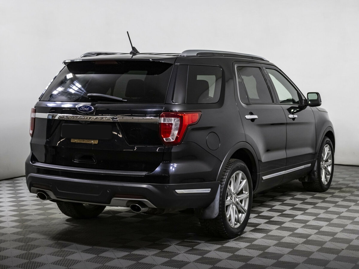 Ford Explorer 2018 года с пробегом. Фото: #3