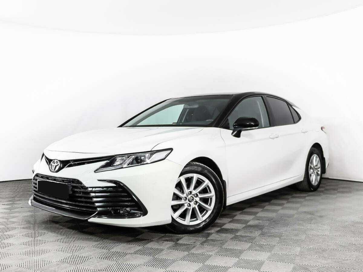 Toyota Camry 2021 года с пробегом. Посмотреть фото
