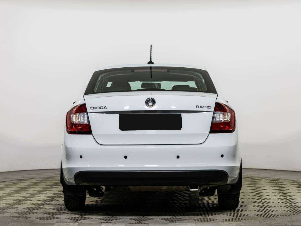 Skoda Rapid 2017 года с пробегом. Фото: #4