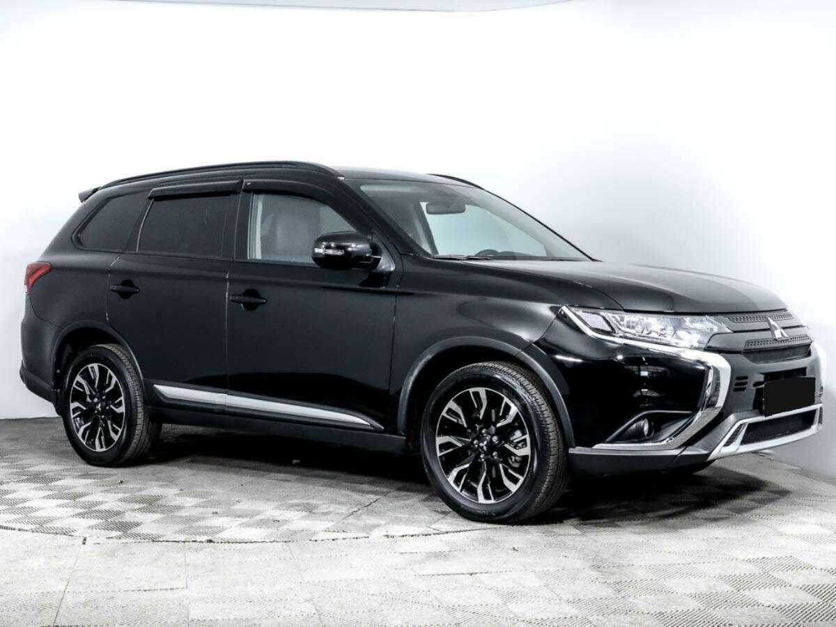 Mitsubishi Outlander 2022 года с пробегом. Фото: #2