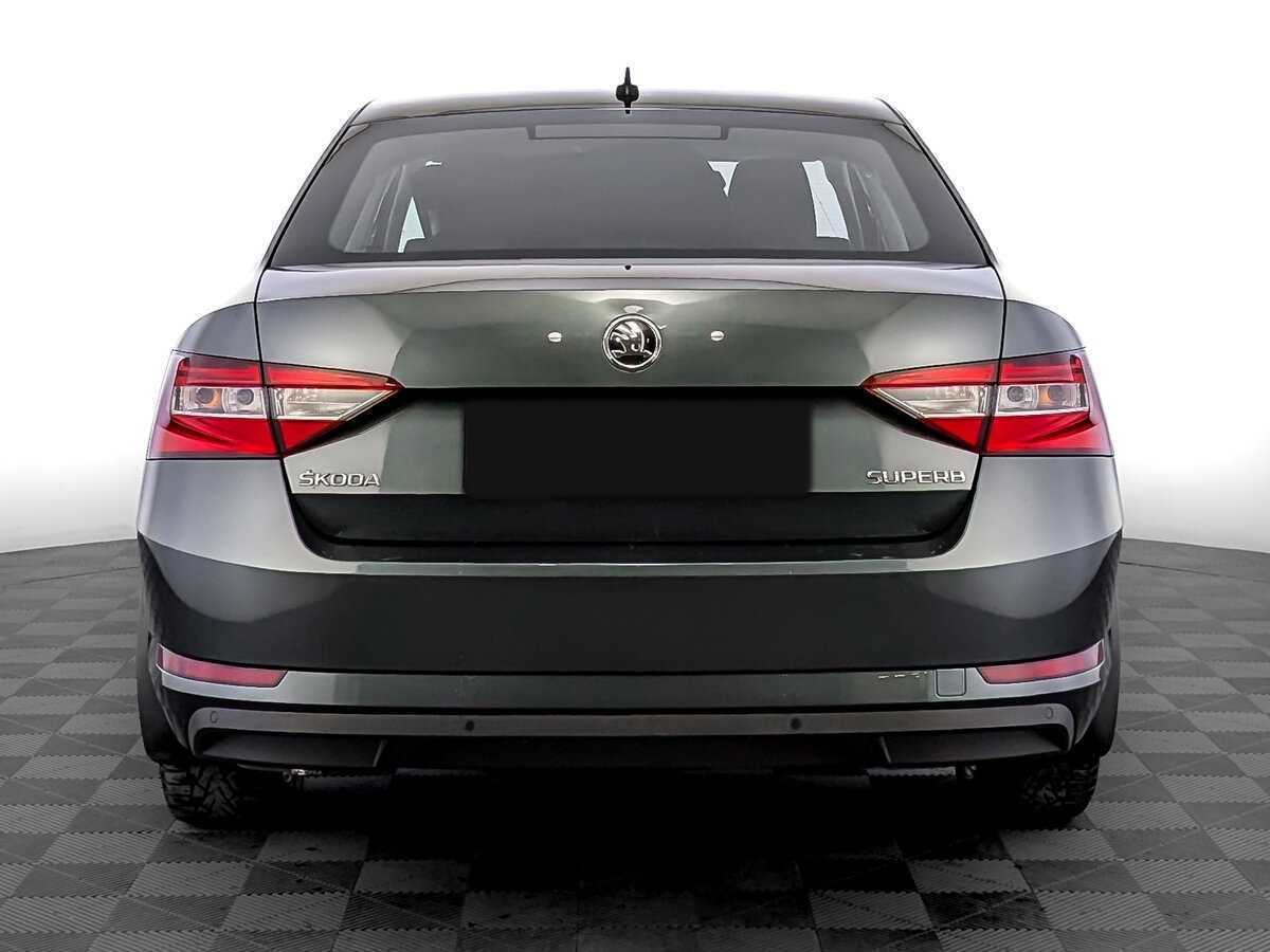 Skoda Superb 2018 года с пробегом. Фото: #5
