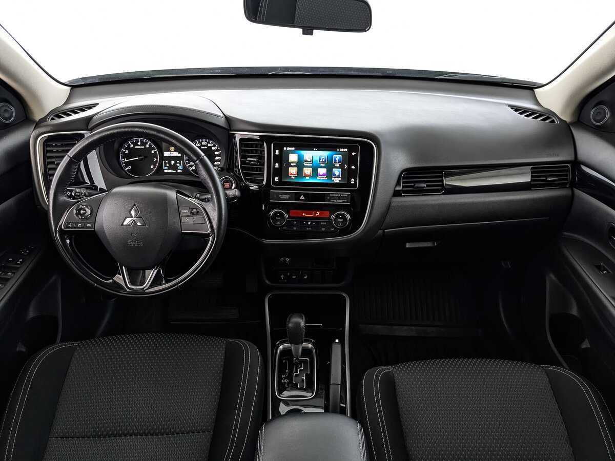 Mitsubishi Outlander 2019 года с пробегом. Фото: #9