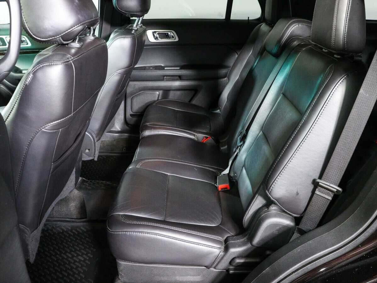 Ford Explorer 2012 года с пробегом. Фото: #9