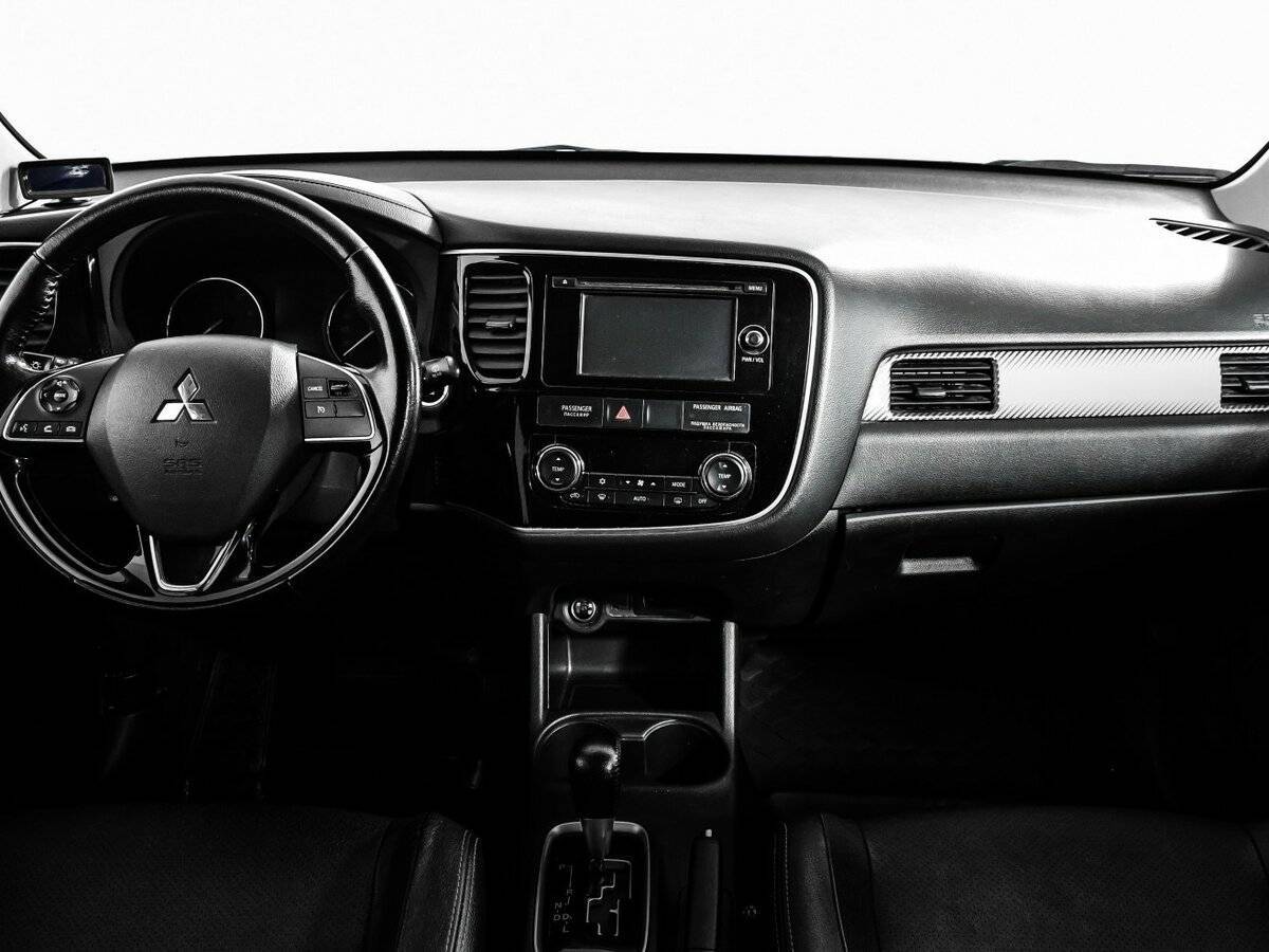 Mitsubishi Outlander 2015 года с пробегом. Фото: #10