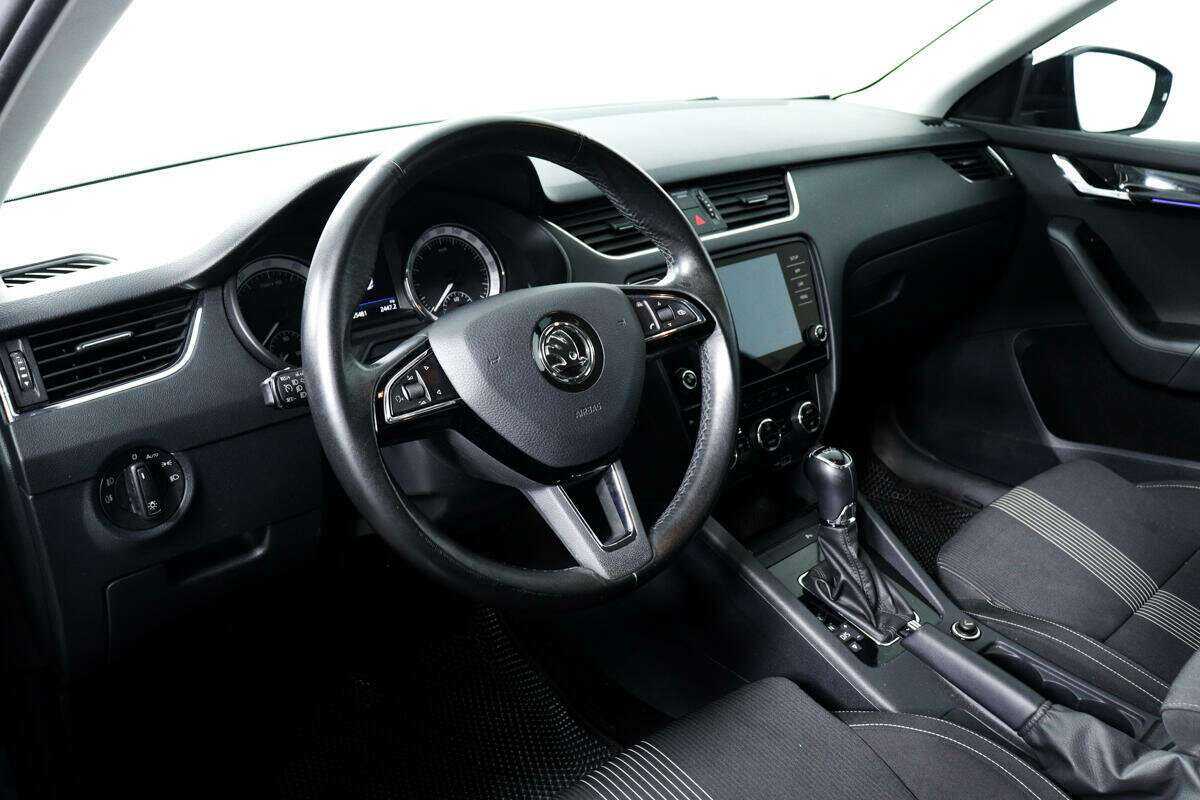 Skoda Octavia 2018 года с пробегом. Фото: #12