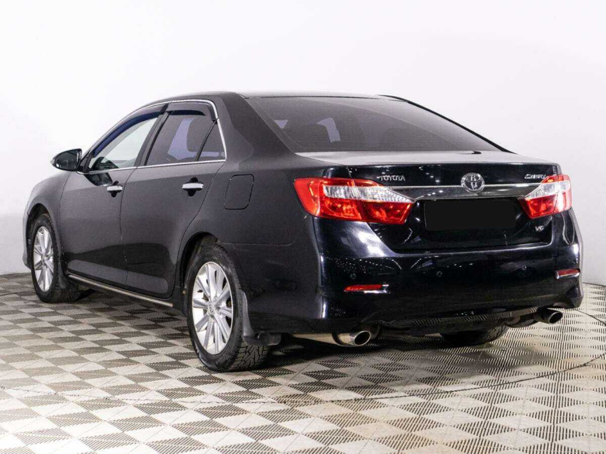 Toyota Camry 2013 года с пробегом. Фото: #6