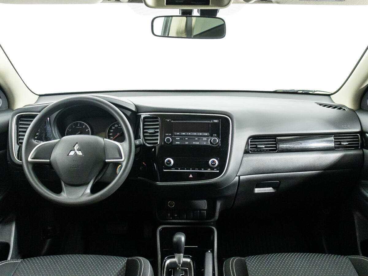 Mitsubishi Outlander 2021 года с пробегом. Фото: #12