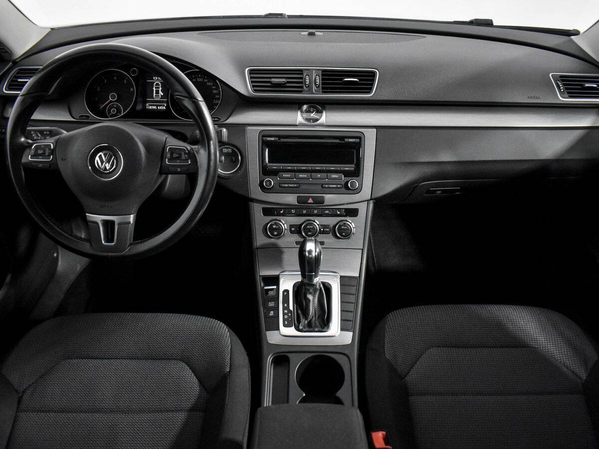 Volkswagen Passat 2012 года с пробегом. Фото: #11