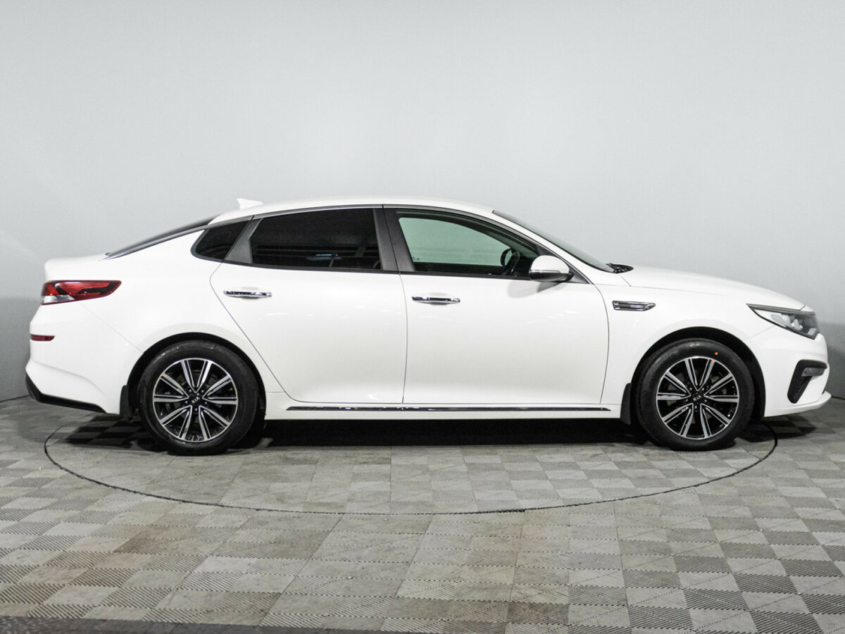 Kia Optima 2018 года с пробегом. Фото: #3