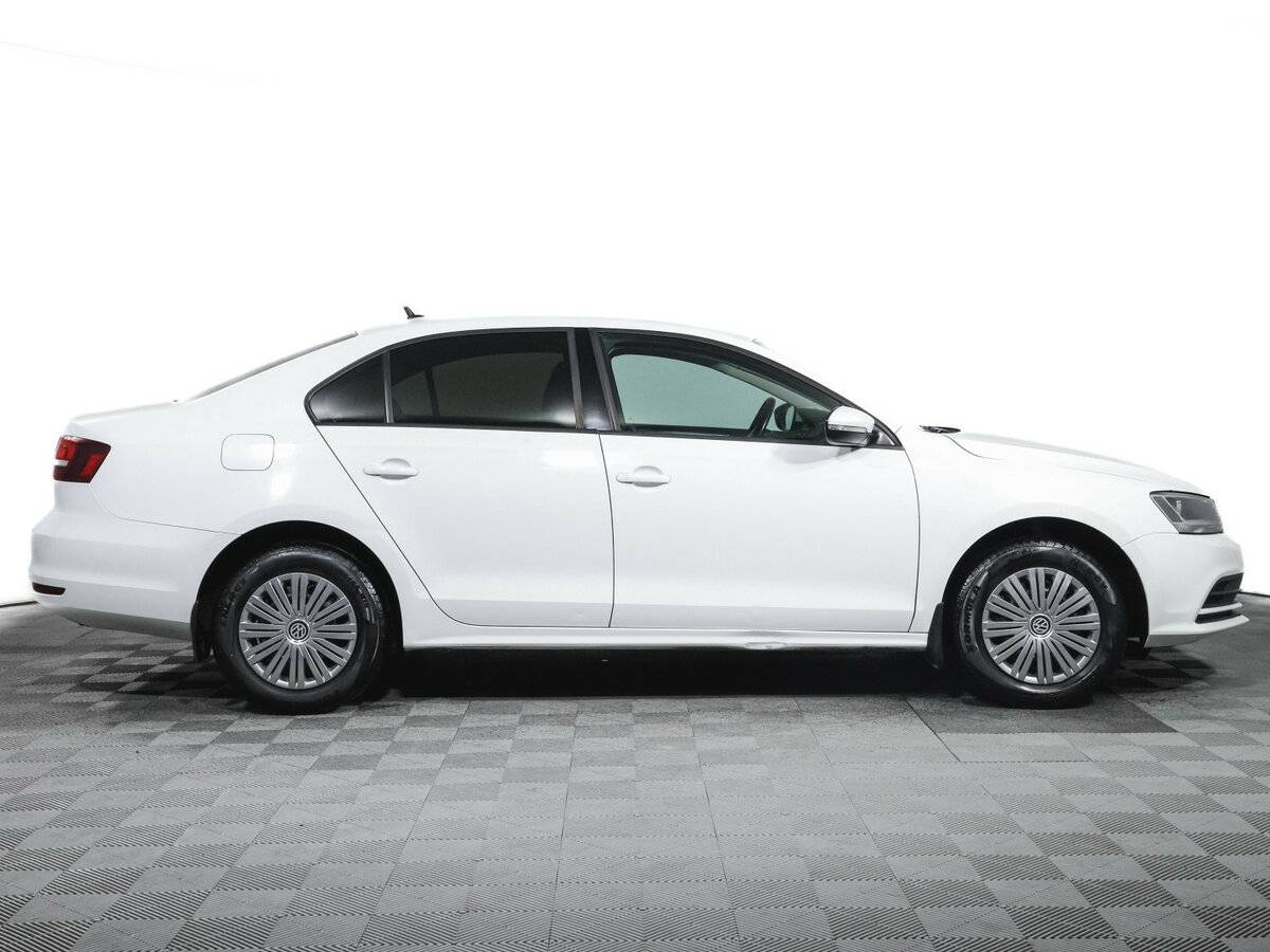 Volkswagen Jetta 2016 года с пробегом. Фото: #3