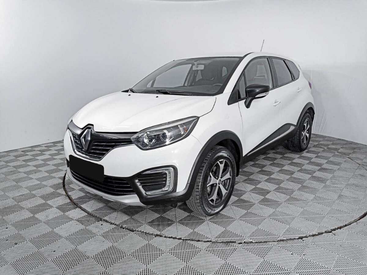 Renault Kaptur 2018 года с пробегом. Посмотреть фото