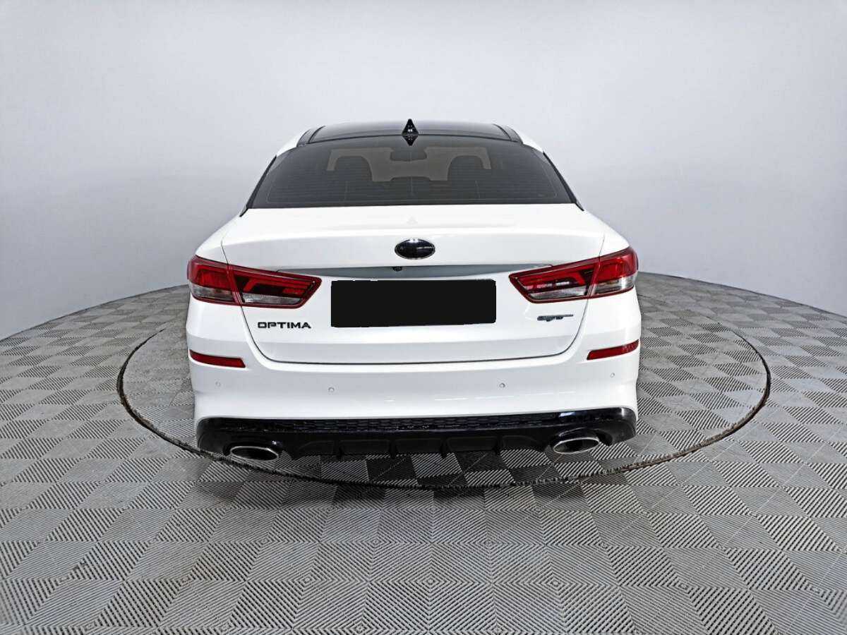 Kia Optima 2018 года с пробегом. Фото: #5